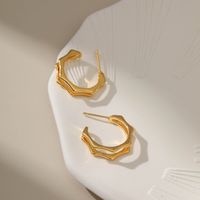 Nuevos Pendientes De Moda Europeos Y Americanos, Pendientes De Estilo Minimalista Brillante En Forma De C, Chapado En Cobre, Pendientes De Personalidad Huecos De Oro Real De 18k main image 5