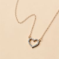 Simple Diamond Peach Heart Necklace main image 3