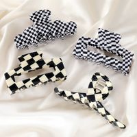 Korean Checkerboard Catching Clip Temperament Black And White Hairpin Acrylic Hair Accessories main image 3