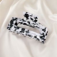 Korean Checkerboard Catching Clip Temperament Black And White Hairpin Acrylic Hair Accessories main image 1