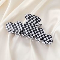 Korean Checkerboard Catching Clip Temperament Black And White Hairpin Acrylic Hair Accessories main image 4