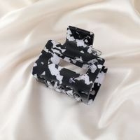 Korean New Black And White Retro Leopard Print Hairpin main image 2