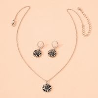 2021 Fashion New Earrings Set Retro Sunflower Punk Trendy Ear Ring Necklace Ins Accessories sku image 3