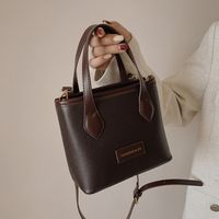 Autumn Winter Retro Bag 2021 New Bags Women's Bag Versatile Ins Messenger Bag Textured Portable Bucket Bag main image 1