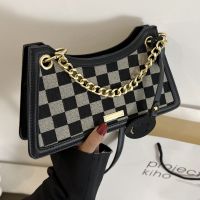 Fashion One-shoulder Messenger Bag Autumn And Winter Checkerboard Chain Baguette Bag main image 6