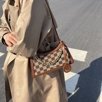 Fashion One-shoulder Messenger Bag Autumn And Winter Checkerboard Chain Baguette Bag main image 4