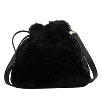 Otoño E Invierno Bolsa De Felpa 2021 Nuevas Bolsas De Mujer Ins Bolso De Hombro De Interés Especial Furry Crossbody Bolsa Pequeña Bolsa De Cubo main image 3