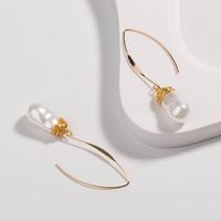 New Style V-shaped Long Ear Hooks Hand-wound Baroque Pearl Earrings main image 4