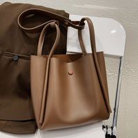 Large-capacity Bag Retro Shoulder Messenger Bag Portable Tote Bucket Bag sku image 3