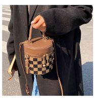 Autumn And Winter Niche Checkerboard Single Shoulder Messenger Bag Fashion All-match Portable Bucket Bag sku image 2