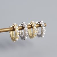 Yhe0325 Europäische Und Amerikanische Grenz Überschreitende Perlen Ohrringe S925 Sterling Silber Metall Wind Geometrische Imitation Perlen Ohrringe Silber Ohrringe Frauen main image 3