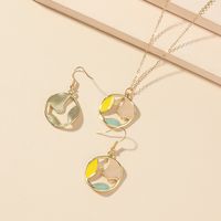 Fashion Retro Alloy Dripping Oil Hollow Earrings Necklace 2-piece Set Simple Temperament Fresh Jewelry Set main image 4