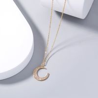 Collier De Style Ins De Vente Chaude Européenne Et Américaine Simple Pendentif Lune Classique Cuivre Zircon Accessoires De Chaîne De Clavicule main image 1