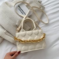 Autumn Fashion Trend Korean One-shoulder Messenger Embossing Square Bag sku image 4