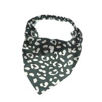 Nouveau Célébrité Internet Bande De Cheveux Petit Frais Motif Floral Bande De Cheveux Foulard De Soie Tissu Femelle Triangulaire Liant Cheveux Accessoires En Gros main image 6