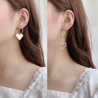 2020 New Trendy Korean Dongda Asymmetric Love Heart Earrings Female Ins Online Influencer Refined Eardrops Earrings main image 1