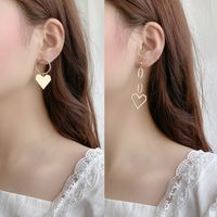 2020 New Trendy Korean Dongda Asymmetric Love Heart Earrings Female Ins Online Influencer Refined Eardrops Earrings main image 2