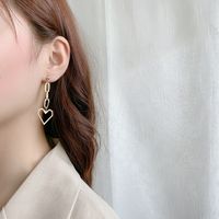 2020 New Trendy Korean Dongda Asymmetric Love Heart Earrings Female Ins Online Influencer Refined Eardrops Earrings main image 4