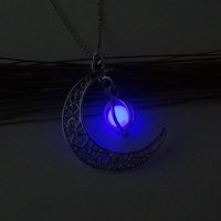 European And American Luminous Simplicity Accessories A Variety Of Popular Fashion All-match Luminous Hollow Necklace For Women Halloween Ornaments sku image 6