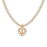 Retro Pearl Clavicle Chain Necklace Short Hollow Heart Necklace sku image 1