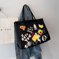 Fashion Printing Personality Canvas 2021 New Autumn Large Capacity Portable Female Bag main image 4