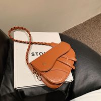 Fashion Casual Twist Small Saddle Bag New Wide Shoulder Strap Commuter Single Shoulder Messenger Bag main image 5