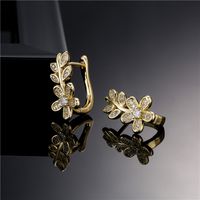 Aogu Europe And America Cross Border Hot Sale New Product Copper Plating 18k Gold Micro Inlaid Zircon Leaf-shaped Earring Female Ins Internet Celebrity Same Style main image 4