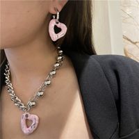 European And American Internet Hot Sweater Chain Accessories Ins Cuban Chain Pink Oil Painting Sweet Cool Hot Girl Peach Heart Necklace Earrings For Women main image 3