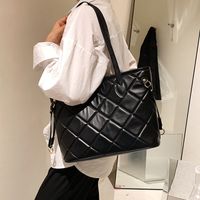 New Style Rhombus Shoulder Bag Trendy Fashion Portable Large Capacity Simple Tote Bag main image 4