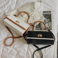 2021 Nuevo Bolso Para Mujer Bolso De Bambú Elegante Patrón De Cocodrilo Bolso Bandolera Pequeño Bolso Bajo Las Axilas main image 1