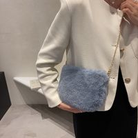 2021 New Autumn And Winter Furry Style Chain Bag Shoulder Messenger Bag Small Square Bag sku image 4