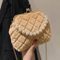 Lingge Chain Portable Autumn And Winter Soft Surface Fashion Plush One-shoulder Messenger Bag sku image 7