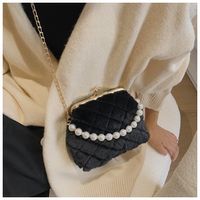 Lingge Chain Portable Autumn And Winter Soft Surface Fashion Plush One-shoulder Messenger Bag sku image 8