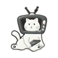 Europeo Y Americano Personalizado Nuevo Creativo Lindo Blanco Y Negro Tv Decodificador Forma Aleación Pintura Broche Ropa Y Bolsos Insignia sku image 2