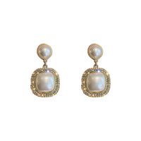 Retro Pearl Earrings With Bright Diamonds Temperament Niche Design Earrings main image 6