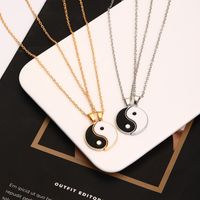 New Drop Oil Necklace Taichi Pattern Pendant Necklace European And American Fashion Geometry Pattern Round Necklace 2-piece Set main image 5