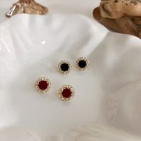 Vintage Wine Red Velvet Earrings French Palace Style Exquisite Small Earrings main image 4
