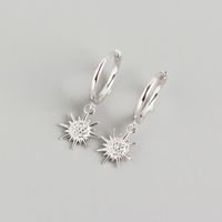 S925 Sterling Silver Minimalist Geometric Small Sun Diamond All-match Earrings sku image 1
