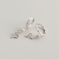 Yhe0229 Yihua European And American Entry Lux S925 Sterling Silver Ins Golden Snake-shaped Earclip Earrings Versatile Earrings sku image 1