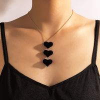 European And American Personality Exaggerated Spades Heart Velvet Pendent Necklace main image 2