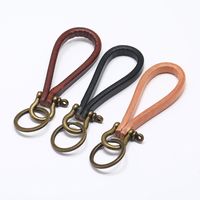 Simple Personality Handmade Vintage Leather Keychain Creative Horseshoe Buckle Car Key Pendant main image 3