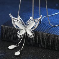 Nouvelle-coréen Style Haute-fin Opale Papillon Diamant Chandail Chaîne De Mode Long Sauvage Vêtements Collier Pendentif En Gros main image 1