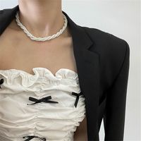Retro Multi-layer Winding Pearl Necklace European And American Ins French Elegant Simple Choker Fashion Special-interest Clavicle Chain main image 4