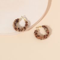 Retro Temperament Autumn And Winter New Exaggerated Leopard Print Plush Earrings main image 4