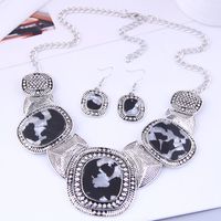 European And American Fashion Metal Geometric Plate Accessories Short Necklace Earrings Set sku image 3