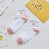 Summer New Products Ladies Cartoon Small Flower Pure Cotton Shallow Mouth Mesh Boat Socks sku image 1