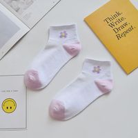 Summer New Products Ladies Cartoon Small Flower Pure Cotton Shallow Mouth Mesh Boat Socks sku image 2