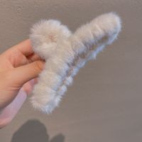 Korean Love Plush Autumn And Winter Hair Accessories Hairpin Girls Back Head Grip Big Hair Grip Shark Clip main image 4