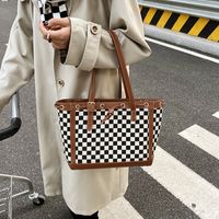 2021 New Autumn And Winter Fashion Checkerboard Large Capacity Tote Drawstring Shoulder Handbag main image 1