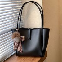 Large-capacity Bucket Bag 2021 New Fashion  Retro Shoulder Bag Ladies Casual Hand Bag main image 3